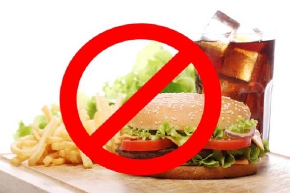 Se você tem gastrite, fast food e refrigerantes são proibidos